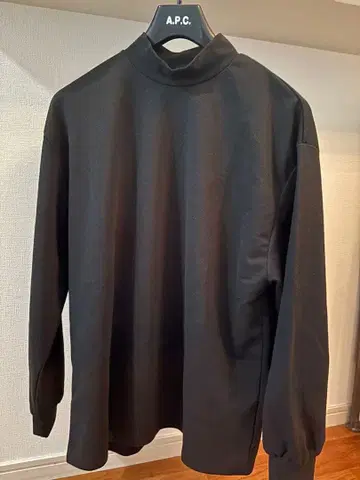 SOPHNET. 블랙 하이넥 M