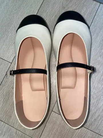 새상품 racbaki 라쿠바키 클래식 펌프스 바이컬러 L