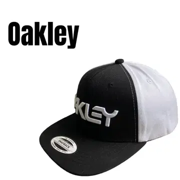 Oakley 스냅백 캡 블랙/화이트