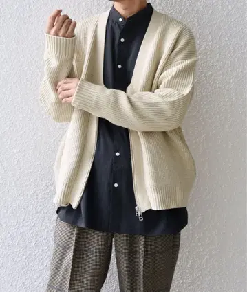 새상품급 쉽스 베이지 지퍼 달린 니트 가디건