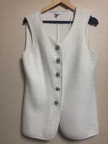 H&M EDITION 아이보리 슬리브리스 베스트 L/LL