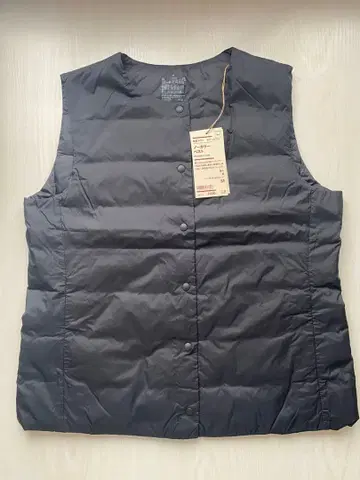 무인양품 경량 다운 M 포켓터블 노카라 베스트