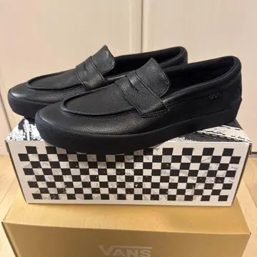 VANS 블랙 가죽 스케이트 로퍼