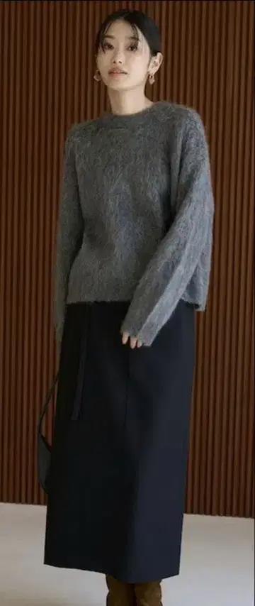 알파카 샤기 크루넥 풀오버