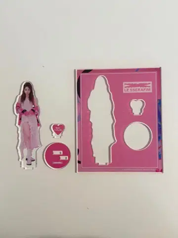 윤진 아크릴 스탠드 세트 FEARLESS JP LE SSERAFIM