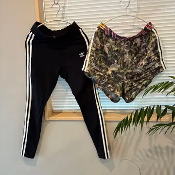 adidas 오리지널 스트라이프 블랙 스패츠 야자수 패턴 숏팬츠