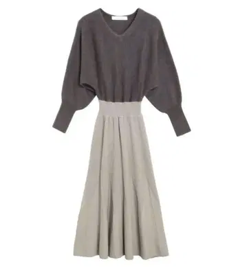 러그 문 그레이 V넥 니트 원피스