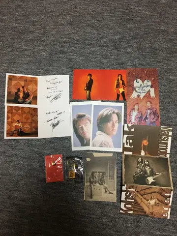 B'z 팬클럽 키링, 핀 배지, 카드