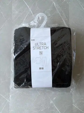 UNIQLO 유니클로 울트라 스트레치 맨투맨 세트 블랙 XL