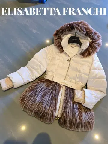 ELISABETTA FRANCHI 화이트 다운 자켓 에코 퍼