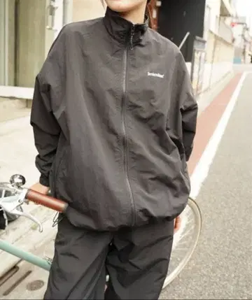 BROKEN BASE 24ss 나일론 자켓 M 사이즈 블랙