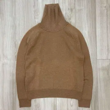 [컨디션 최상] CABaN 갸반 캐시미어 터틀넥 스웨터 카멜 XS