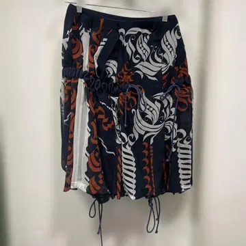 Sacai(사카이) 사이즈:1 캘리그래피 프린트 플레어 레이어드