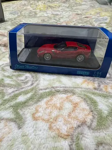 Stance Hunters 1:64 레드 미니카