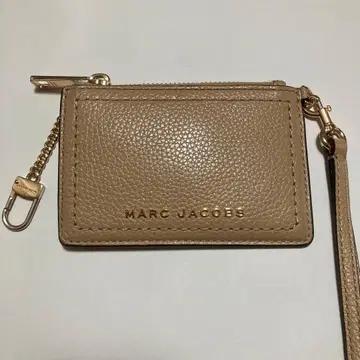 마크 제이콥스 프래그먼트 케이스