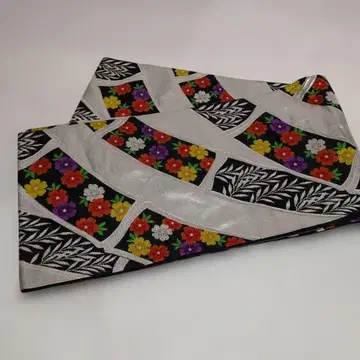 후쿠로 오비 꽃무늬 블랙 베이스 실버 자수