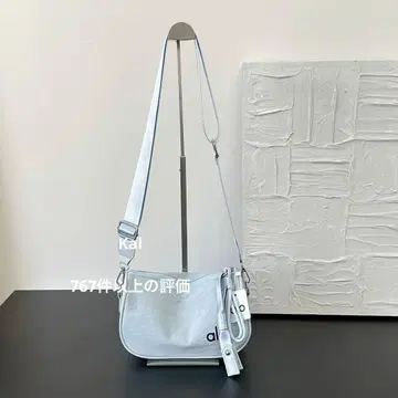 Alo Yoga 크레센트 크로스바디 숄더백 블루