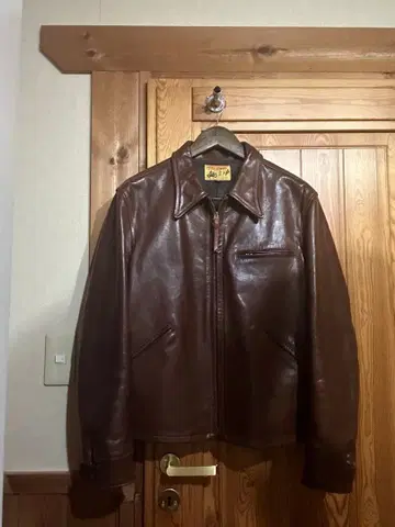 더 퓨 브라운 가죽 싱글 라이더 자켓