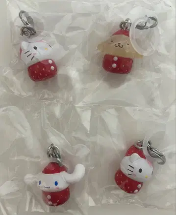 산리오 딸기 메지루시 액세서리