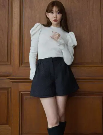 Her lip to Quilted Flare Bell Shorts