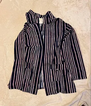 kapuwa 스트라이프 패턴 후드 부착 자켓과 와이드 롱 팬츠 셋업