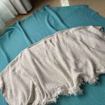 베이지 프린지 부착 베스트 판초