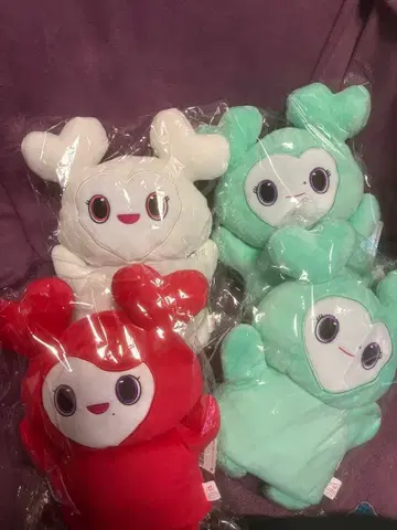 TWICE LOVELYS GiGO 한정판 봉제 인형 퍼펫 4개 세트