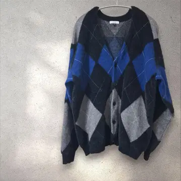 a.v.v MEN 아가일 니트 가디건