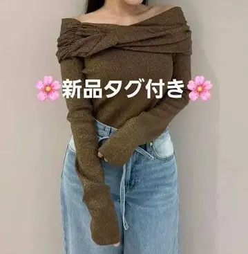 [미사용 새상품 택 포함] 오프숄더 니트 풀오버 SNIDEL