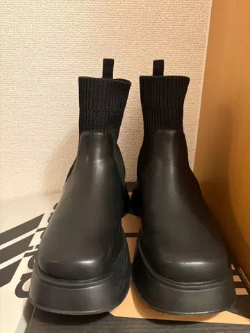 지나시스 리브 니트 고어 부츠