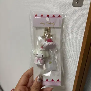 마이멜로디 딸기 휘핑 케이크 키링 산리오