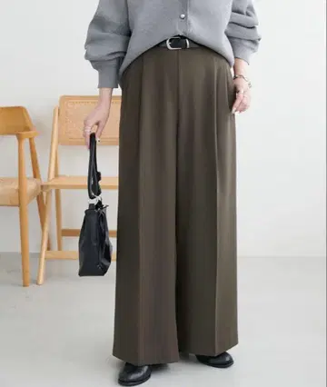 [ 미사용 새상품 ] DISCOAT 욕심쟁이 2턱 와이드 팬츠 / M