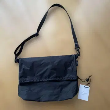 STANDARD SUPPLY 블랙 숄더백