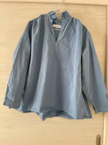 새상품 Veritecoeur 베리떼꾸르 블라우스