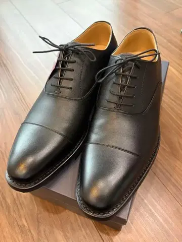 스코치 그레인 R1813 블랙 25.5cm 스트레이트 팁 발수