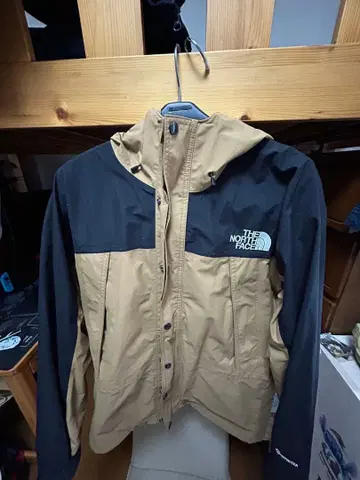 THE NORTH FACE 마운틴 파카 베이지/블랙