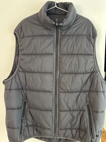 [주말 가격 인하] 다이와 39 리버서블 베스트 차콜 L 사이즈 아우터