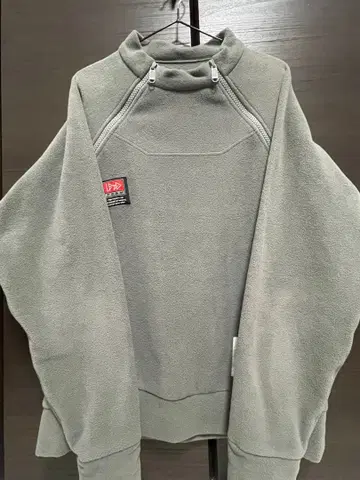 [레어템] 플리스 자켓 맨투맨 throwback2000