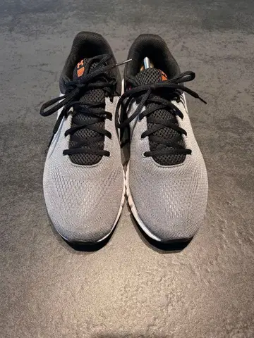 언더 아머 트레이닝 슈즈