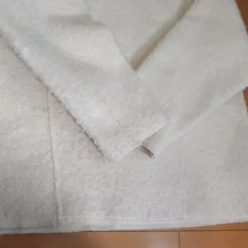 ZARA 화이트 보아 S 사이즈