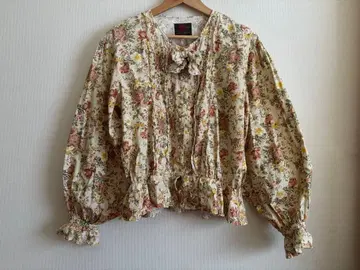 DOUCE KETTY 플라워 프린트 블라우스