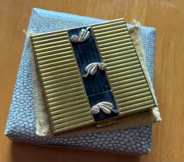 VOLUPTE 컴팩트 거울