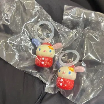 산리오 캐릭터즈 딸기 메지루시 액세서리 우사하나 2개 세트