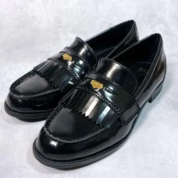 미사용급 [자라] 코인 로퍼 (38) 에나멜 프린지 블랙