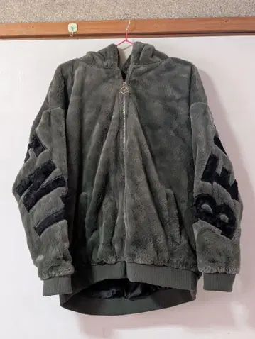 남성용 점퍼 벨로아 소재 M