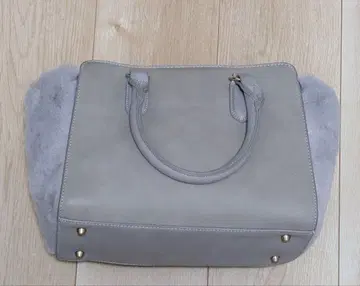 UNTITLED 퍼 포함 그레이 숄더백