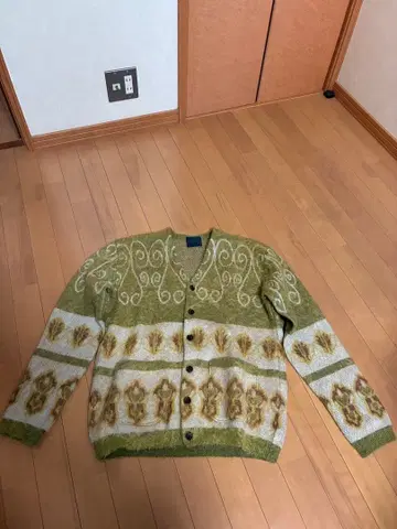 Taiga Igari 가디건 약간의 가격 인하 가능