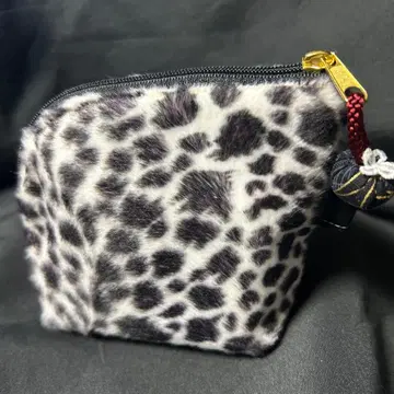 애니멀 퍼 원단 L형 미니 파우치