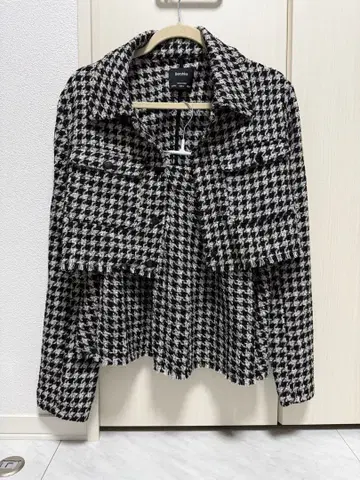 BERSHKA 셋업 하운드투스 패턴