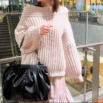 COCO DEAL* 오프숄더 빅 니트